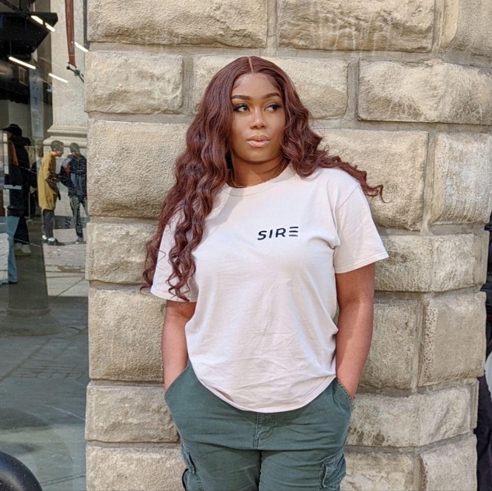 Meet your Posher, Sia